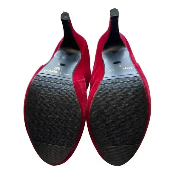 Red Velvet Button-Up Ankle‎ Boots With Fold-Over Design & Stiletto Heels Size 39 - Picture 15 of 16